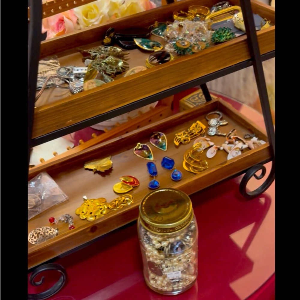 Random Live Jewelry Show